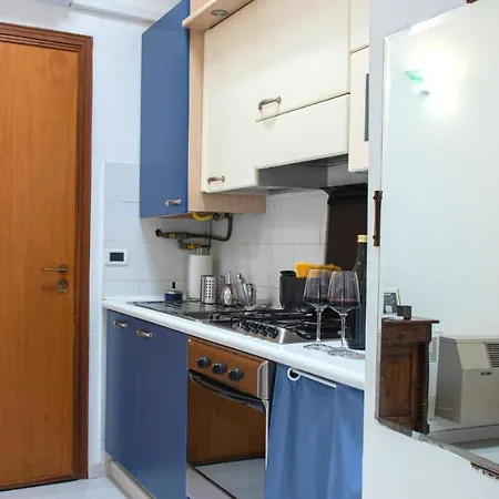 Centro In Palazzo Storico By Gavi Appartement